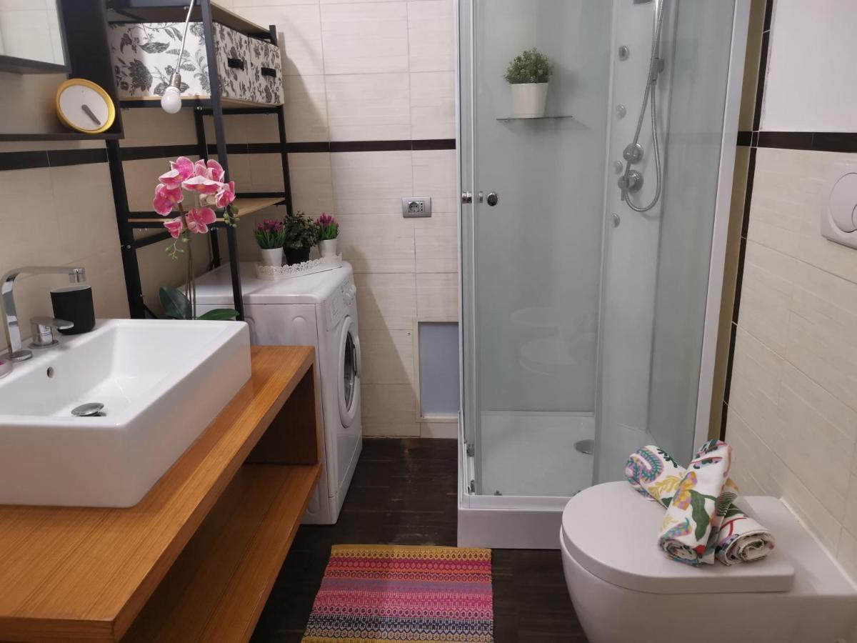 Bnbook Trilo Mind Rho Trilocale Con 2 Camere E 2 Bagni Exteriör bild